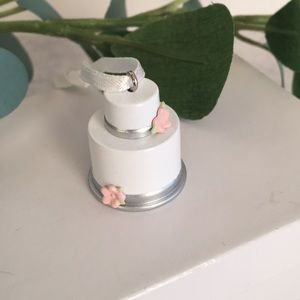 NIB 2022 Hallmark Cute Lil’ Cake Miniature Keepsake Ornament